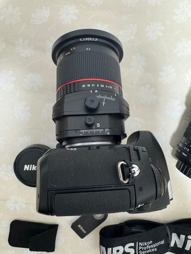 ニコンNikon F6 レンズ2個(動作確認)