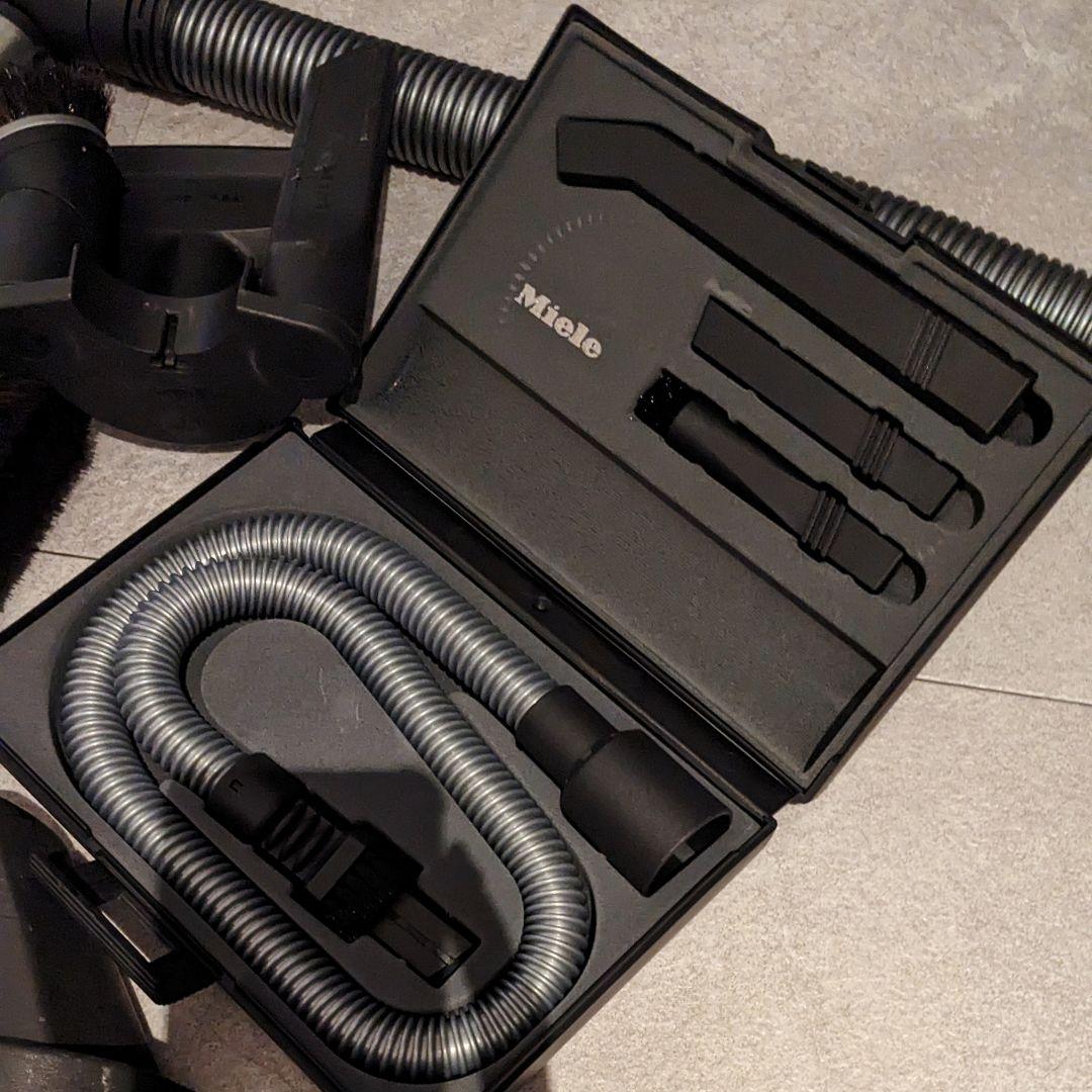 ベジシラ。Miele Compact C2 PowerLine 掃除機