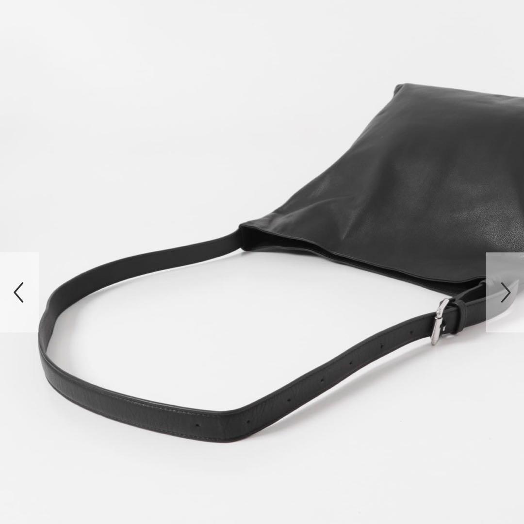 新品タグ付　アーバンリサーチドアーズ　MILLEDNAPPAレザーショルダー