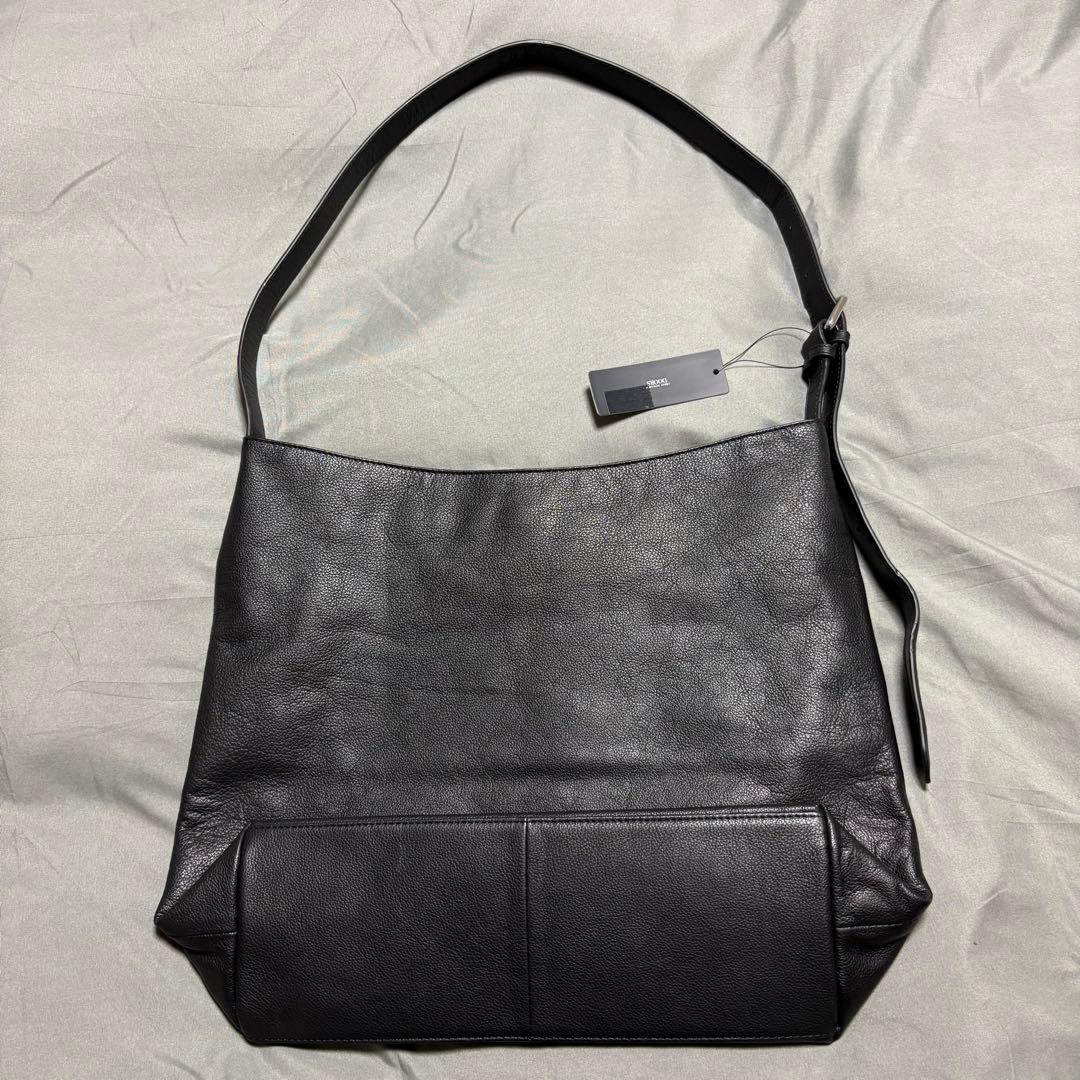 新品タグ付　アーバンリサーチドアーズ　MILLEDNAPPAレザーショルダー