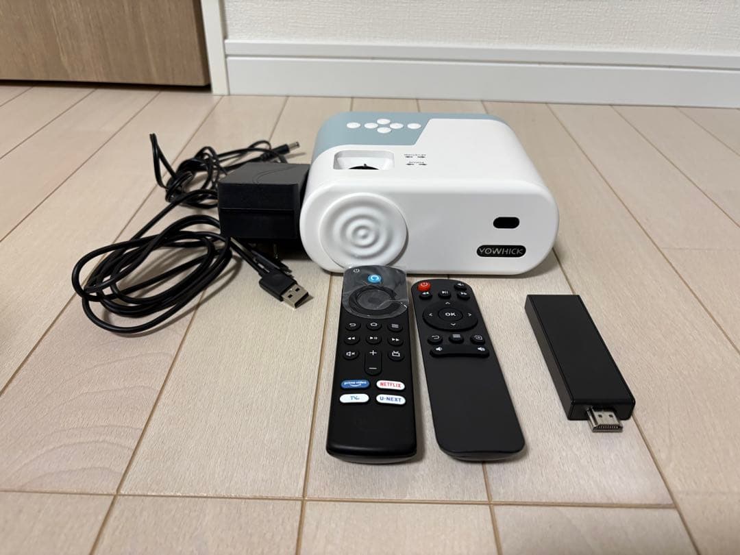 プロジェクター本体 ホワイト・グレー