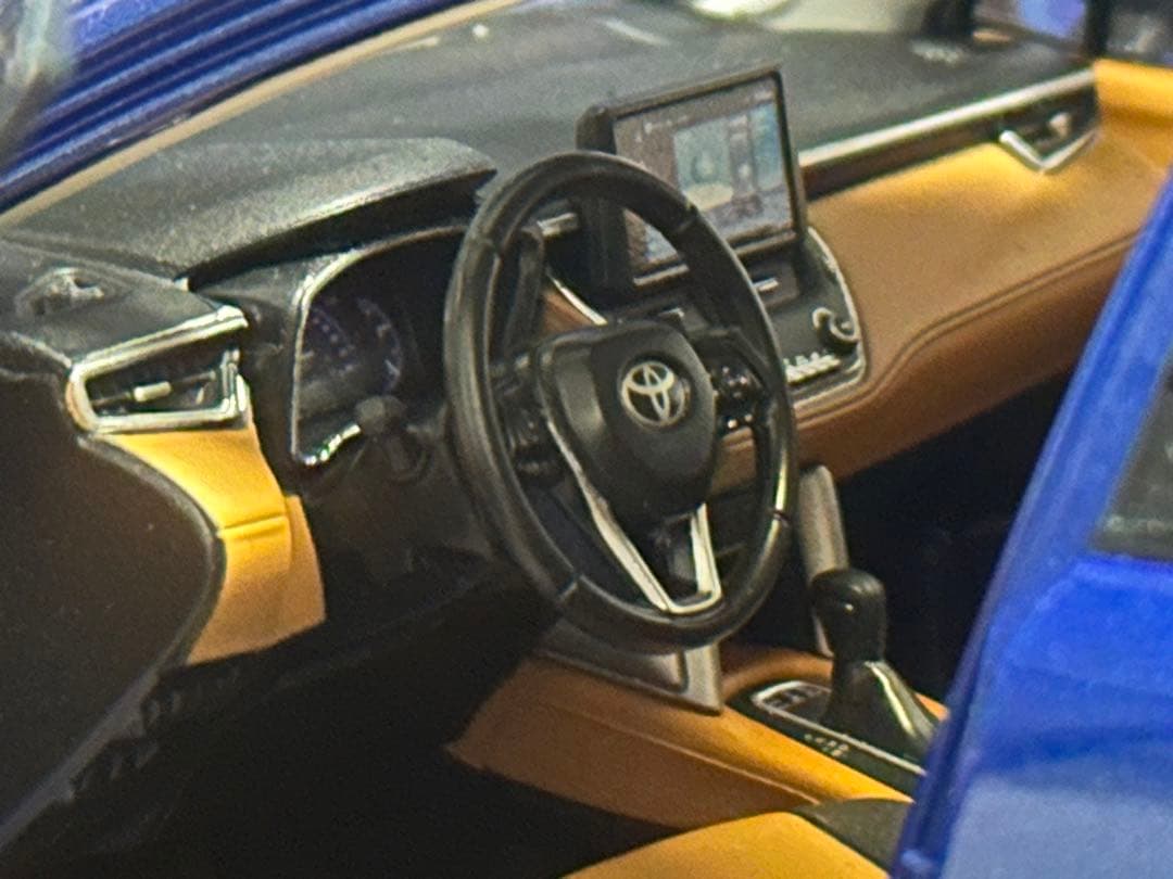 1/18 トヨタ カローラクロス