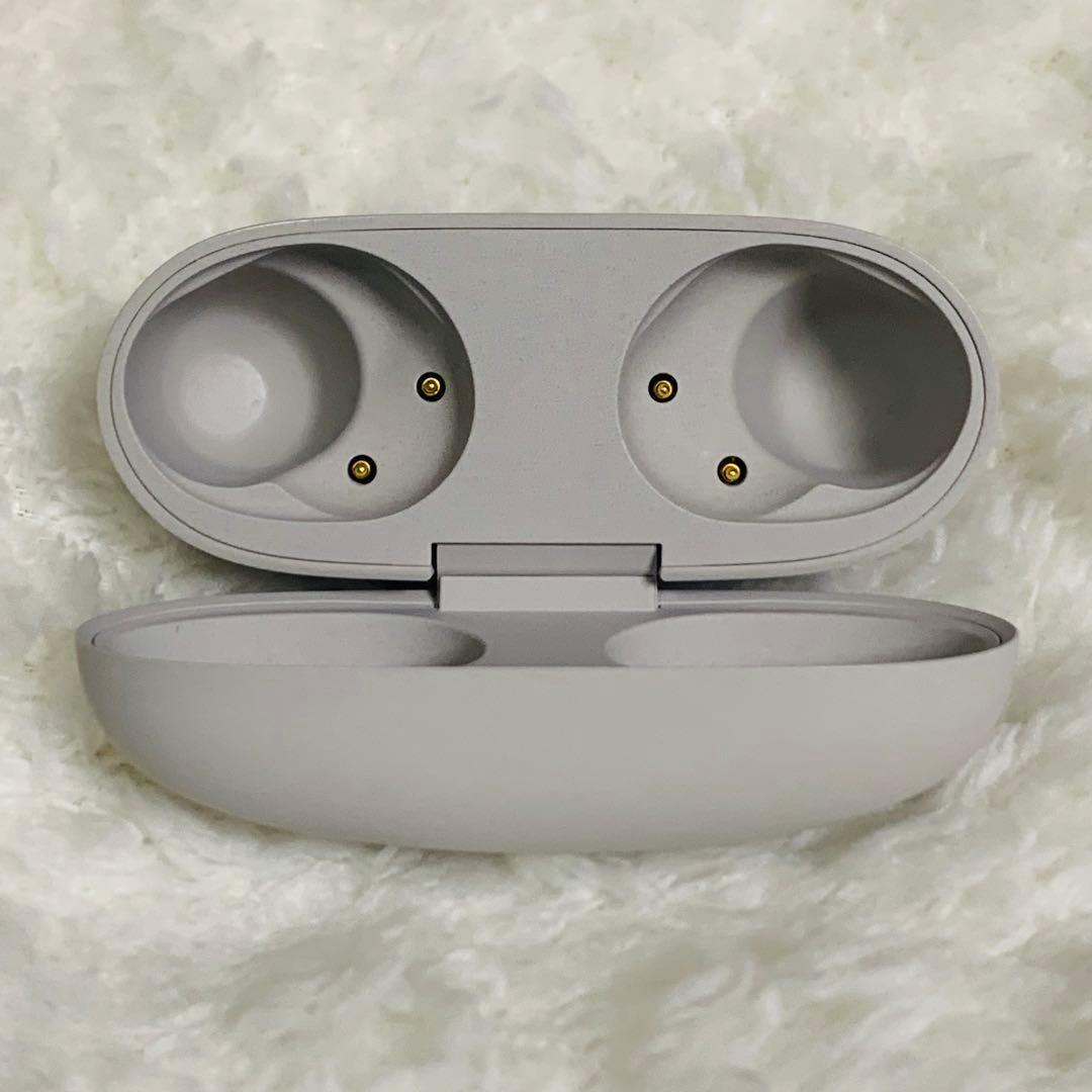 美品　SONY WF-1000XM5 プラチナシルバー　充電ケースのみ