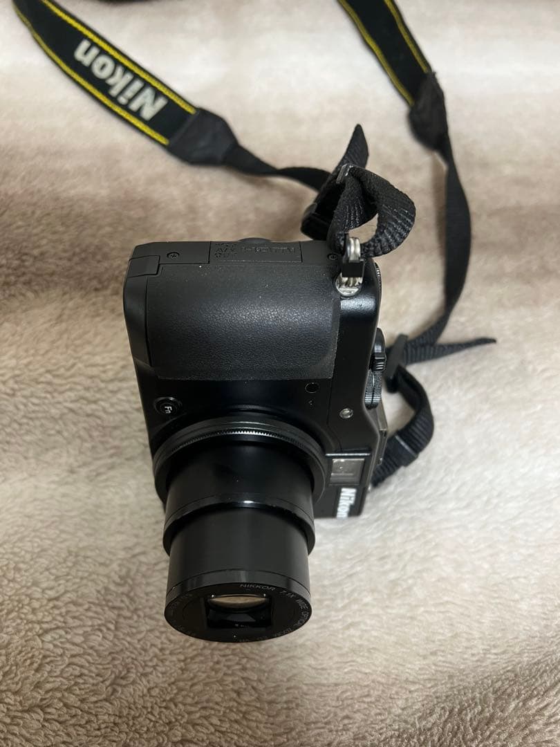 Nikon coolpix P7000 コンパクトデジタルカメラ