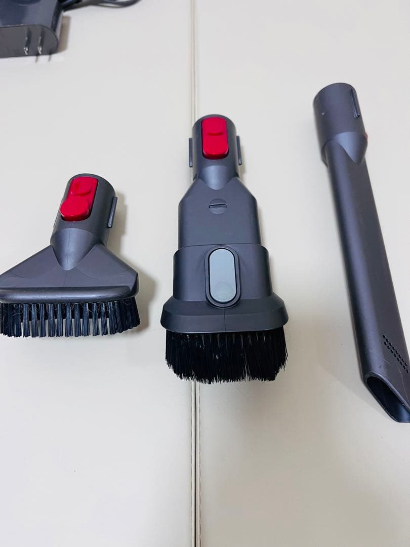 ダイソン V10 SV12 サイクロンクリーナー 簡易清掃済み