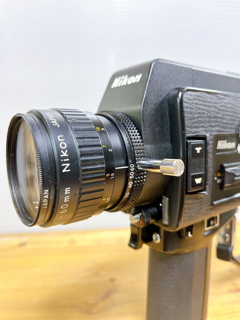Nikon R8 SUPER 8ミリカメラ 通電確認済