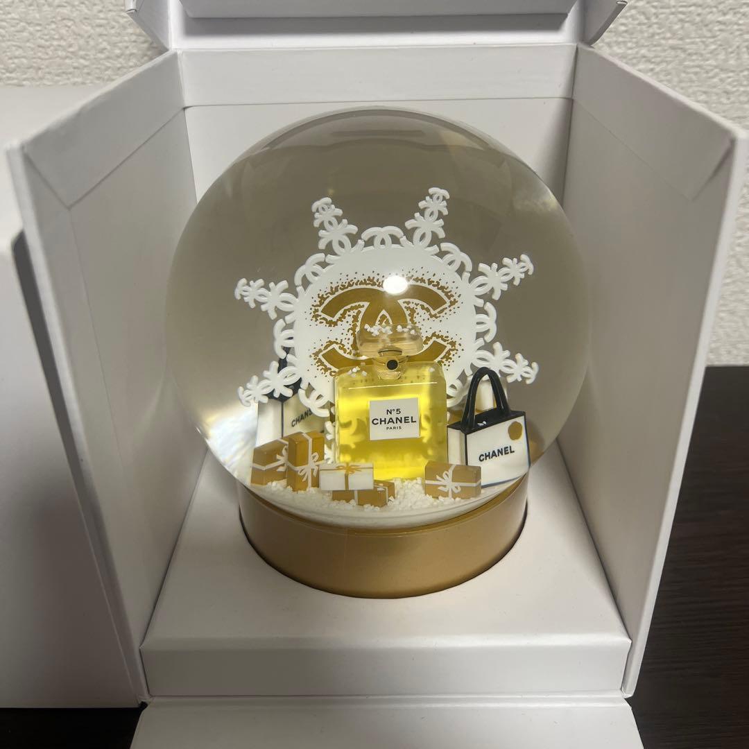 CHANEL スノードーム 香水ボトル付き