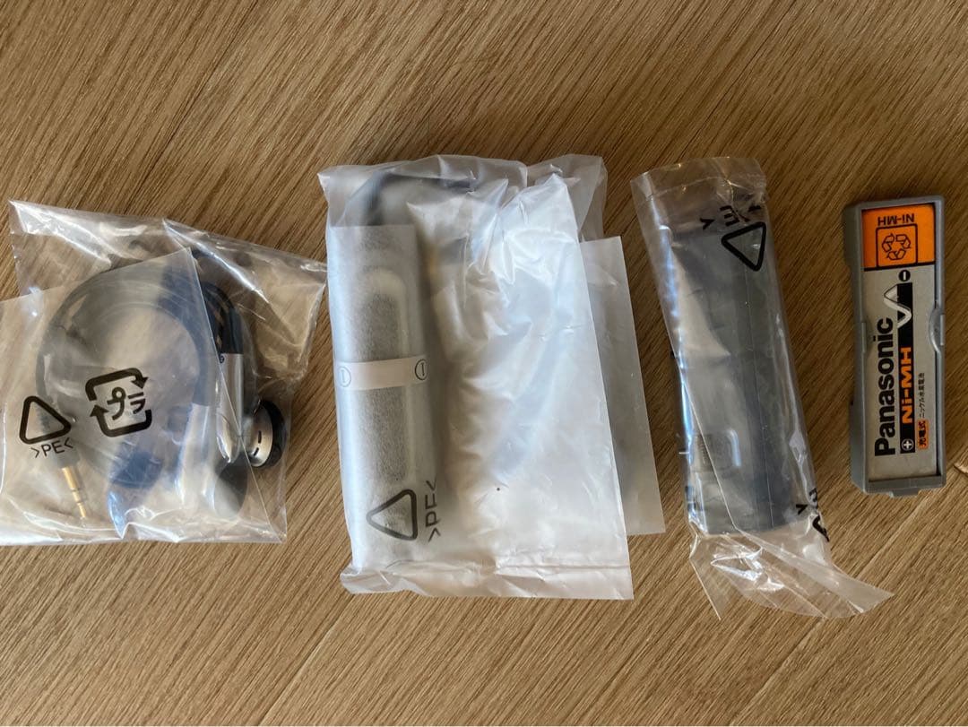 未使用品 阪神タイガース 2003年優勝記念 ポータブルMDプレーヤー