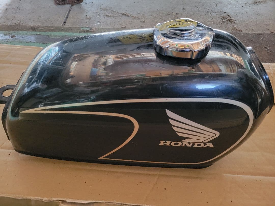ホンダ　エイプ　タンク