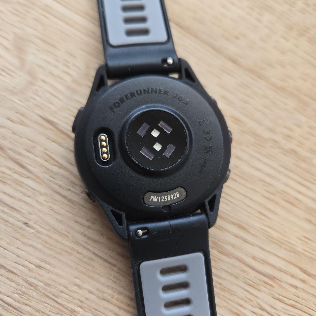 美品 Garmin Forerunner 265 ブラック（箱、備品完備）