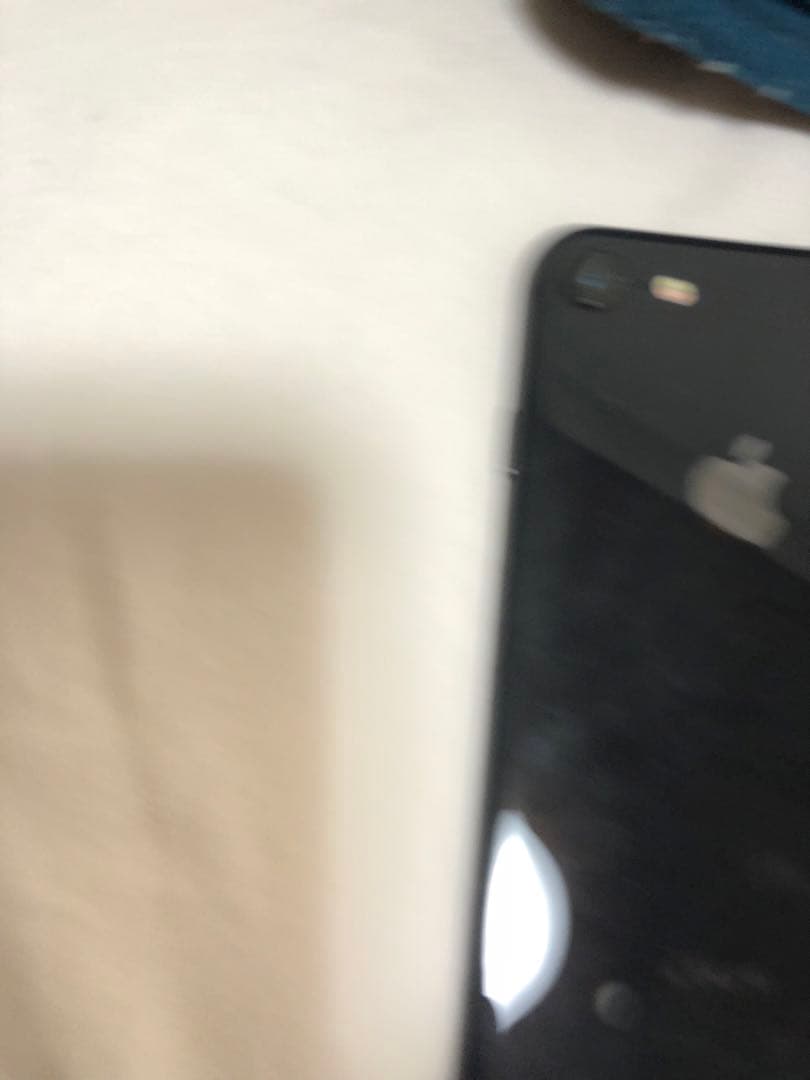 携帯電話本体 IPhone 8. 64 gb