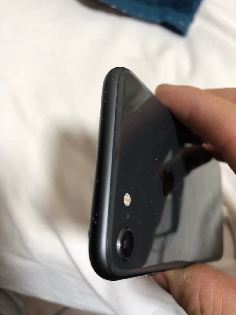 携帯電話本体 IPhone 8. 64 gb