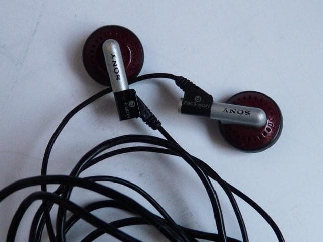 ソニー　MDR-E262 ヌード・ターボ　昭和レトロ