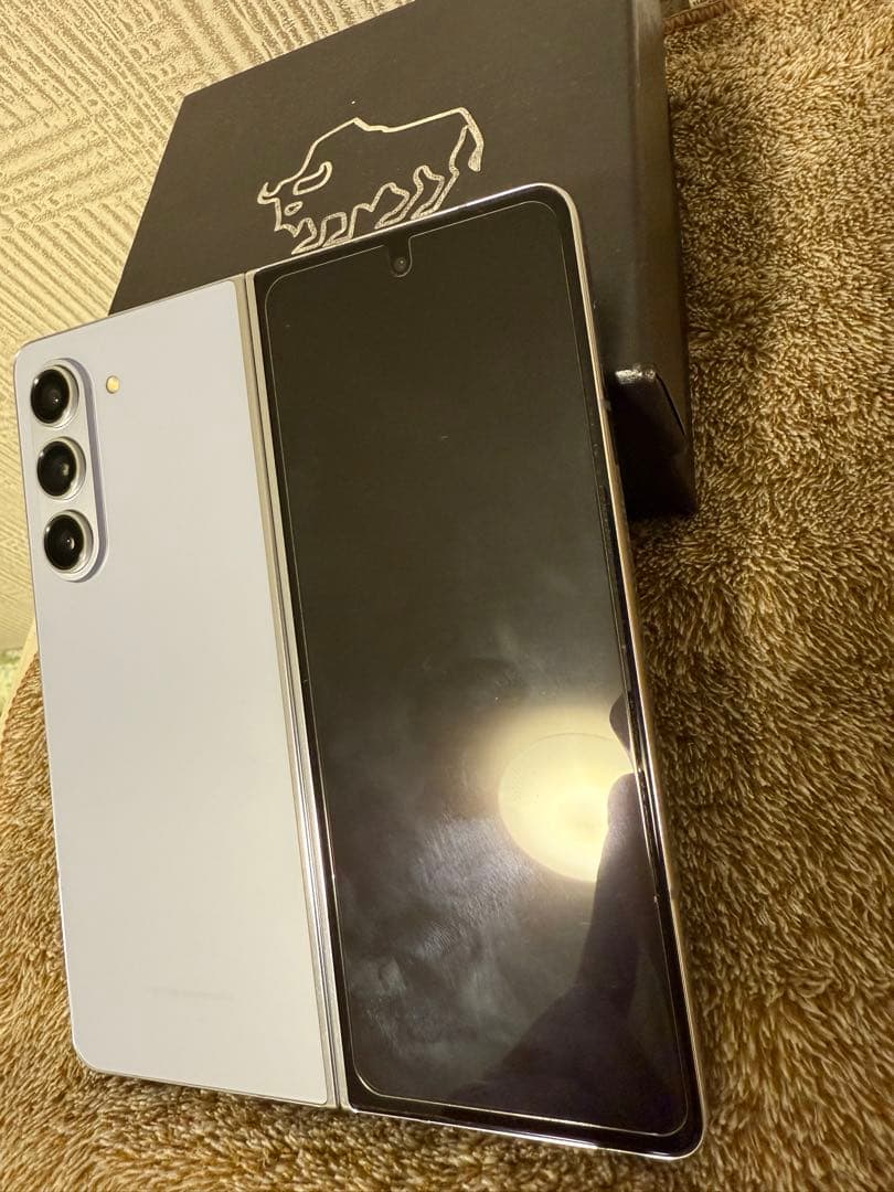 す*る様 [300円開始]Galaxy Z Fold 5 512GB Sペン付き