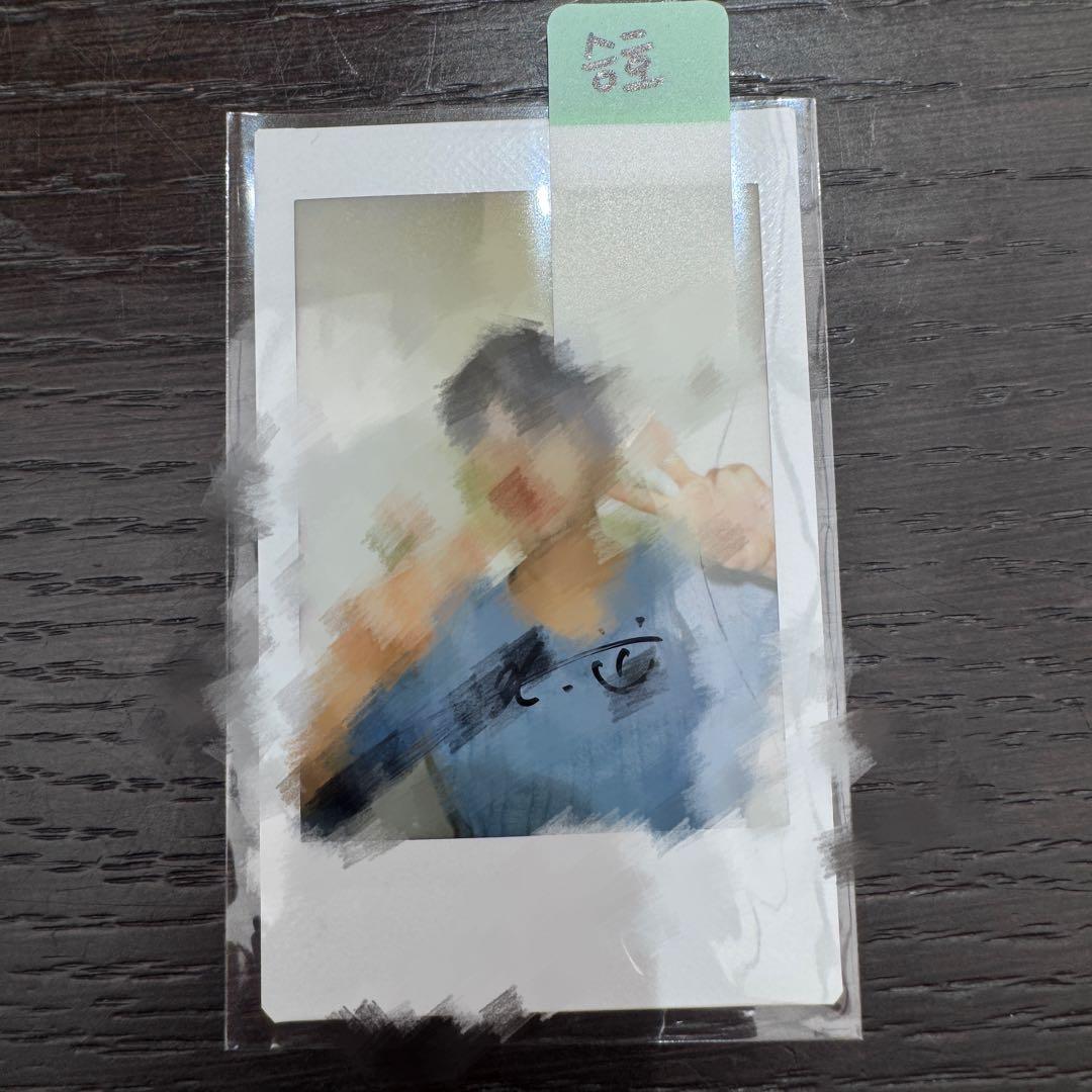 CLOSE YOUR EYES blackout スンホ サイン ポラロイド