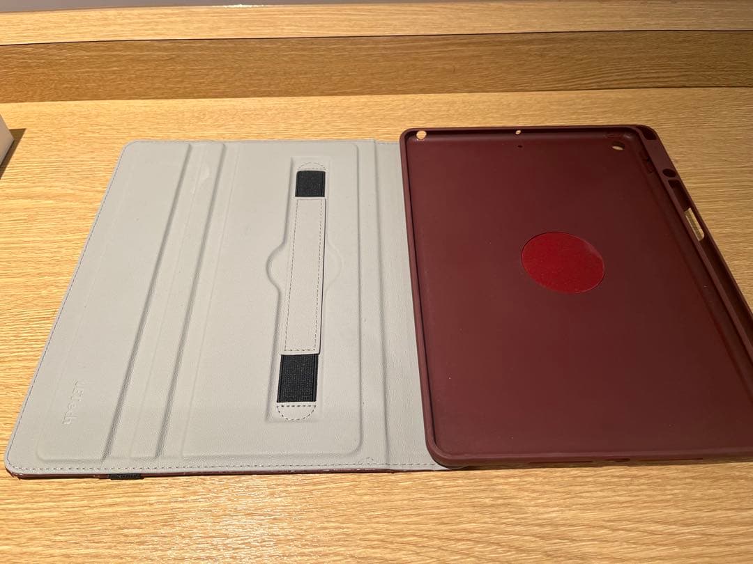 iPad 第9世代　256G 本体 + ケース