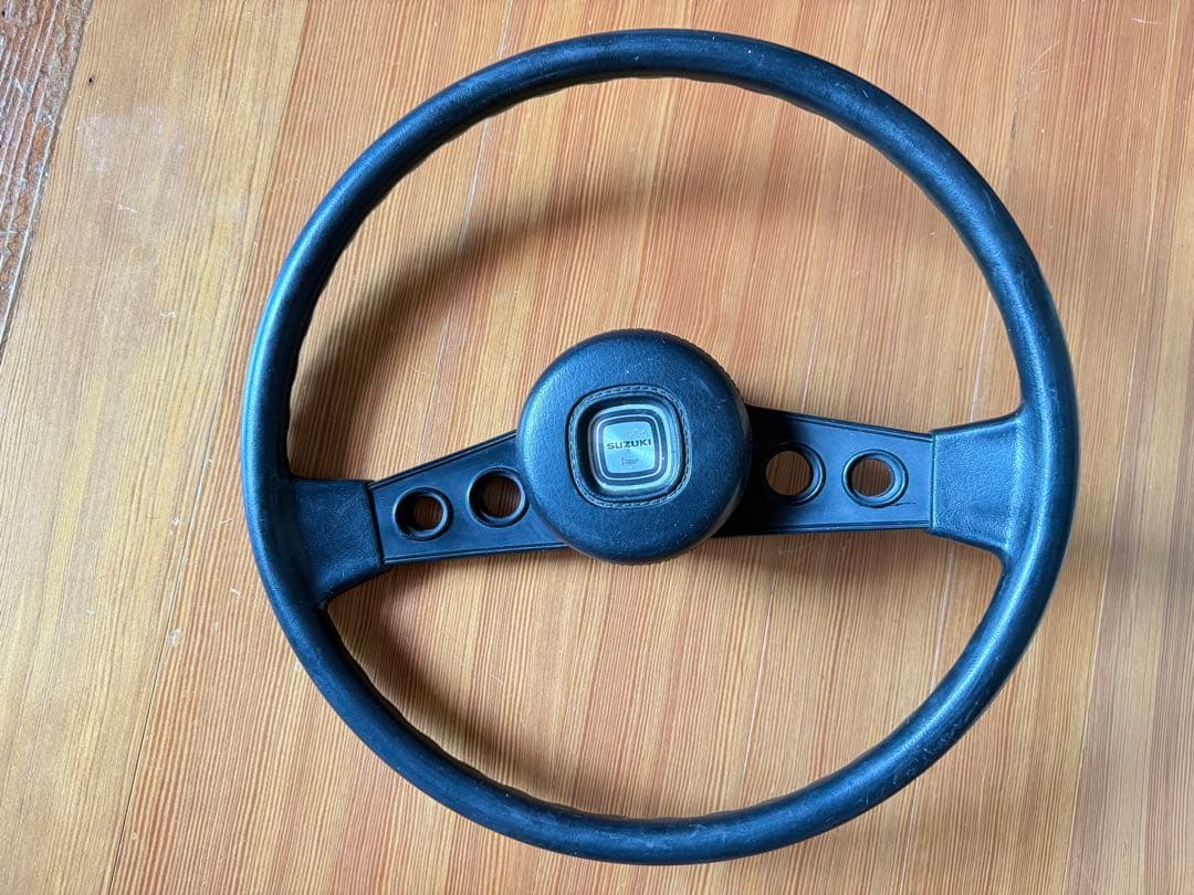 sj30ジムニー　純正ハンドル