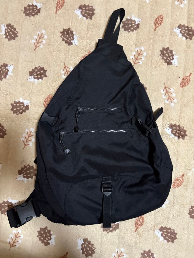 民*を様 old gap ショルダーバッグ