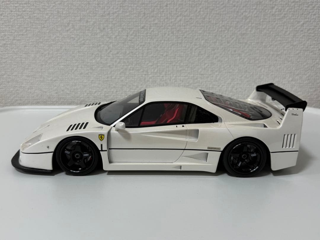 1/18 フェラーリ F40 リバティウォーク　GTスピリット