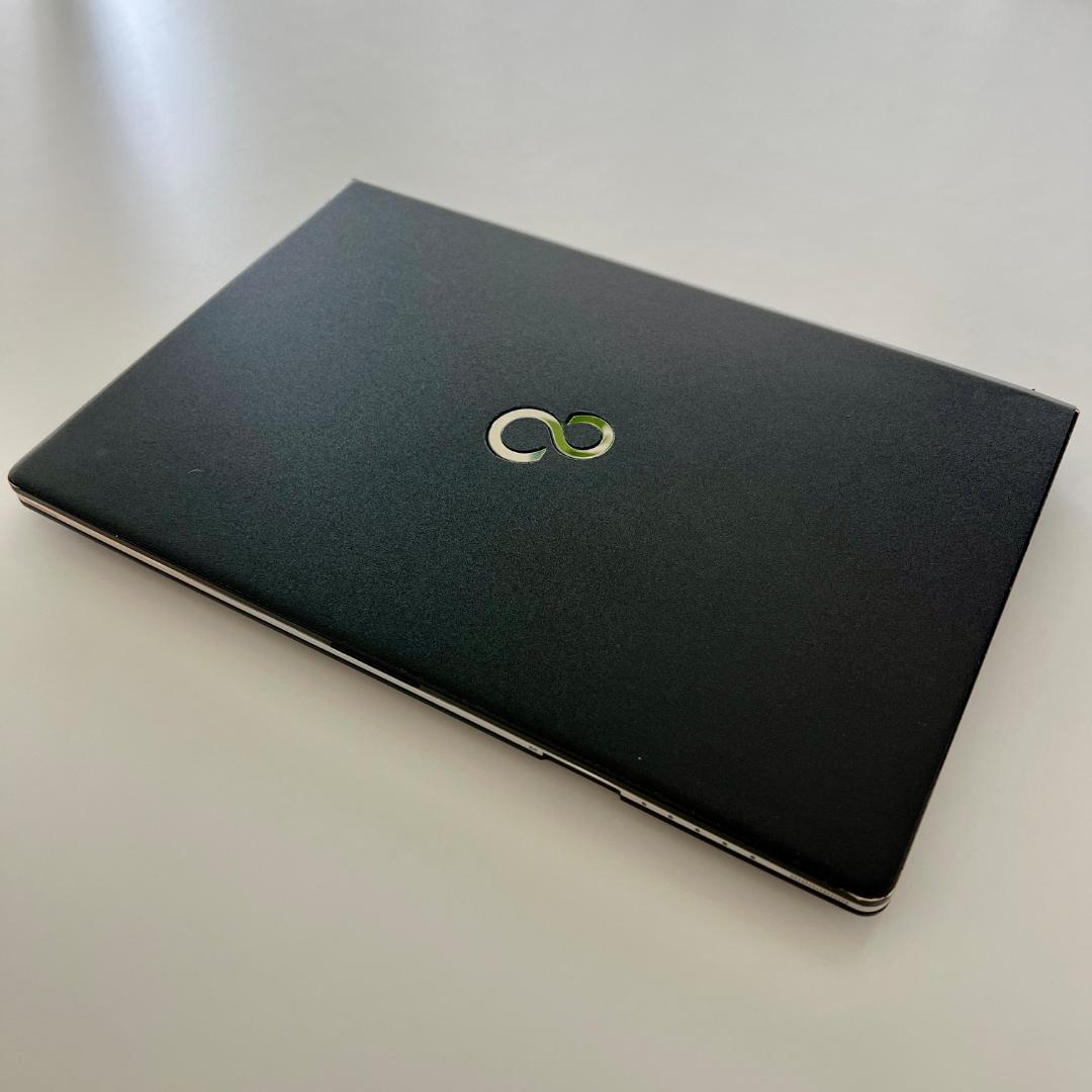 【Ubuntu搭載】富士通ノート i5-8350U/12GB/SSD256GB