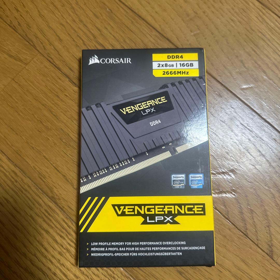 メモリー CORSAIR VENGEANCE LPX DDR4 16GB 2666MHz