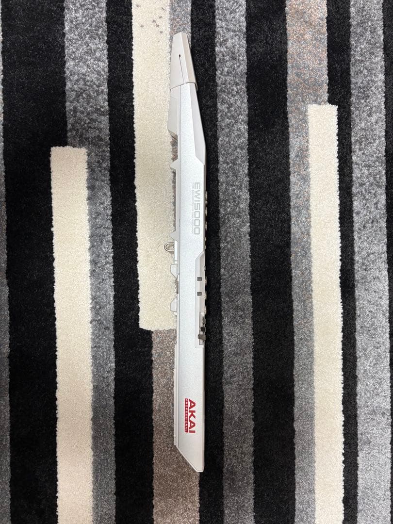 AKAI EWI5000 ワイヤレス電子管楽器