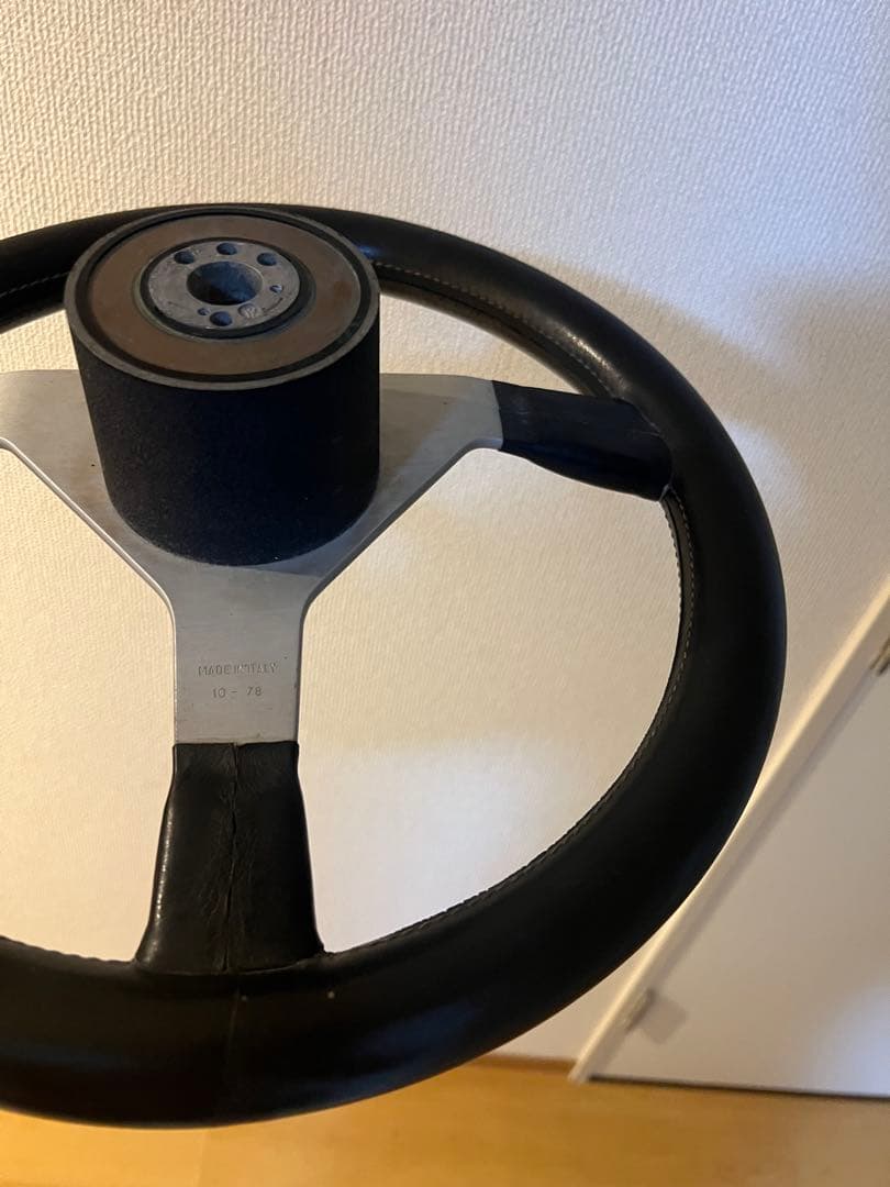 中古 アバルト 35cmパイ ステアリング ハンドル