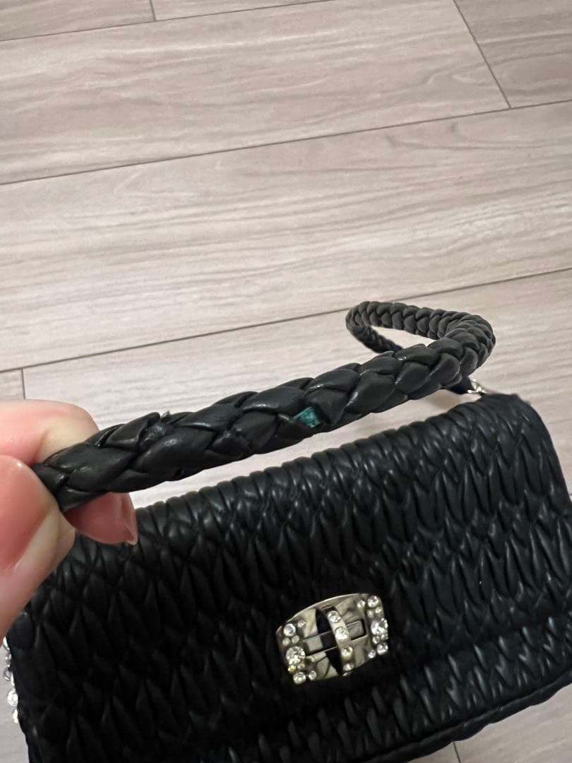 Miu Miu 黒　ナッパクリスタルビジューパーティーバッグ　クラッチバッグ