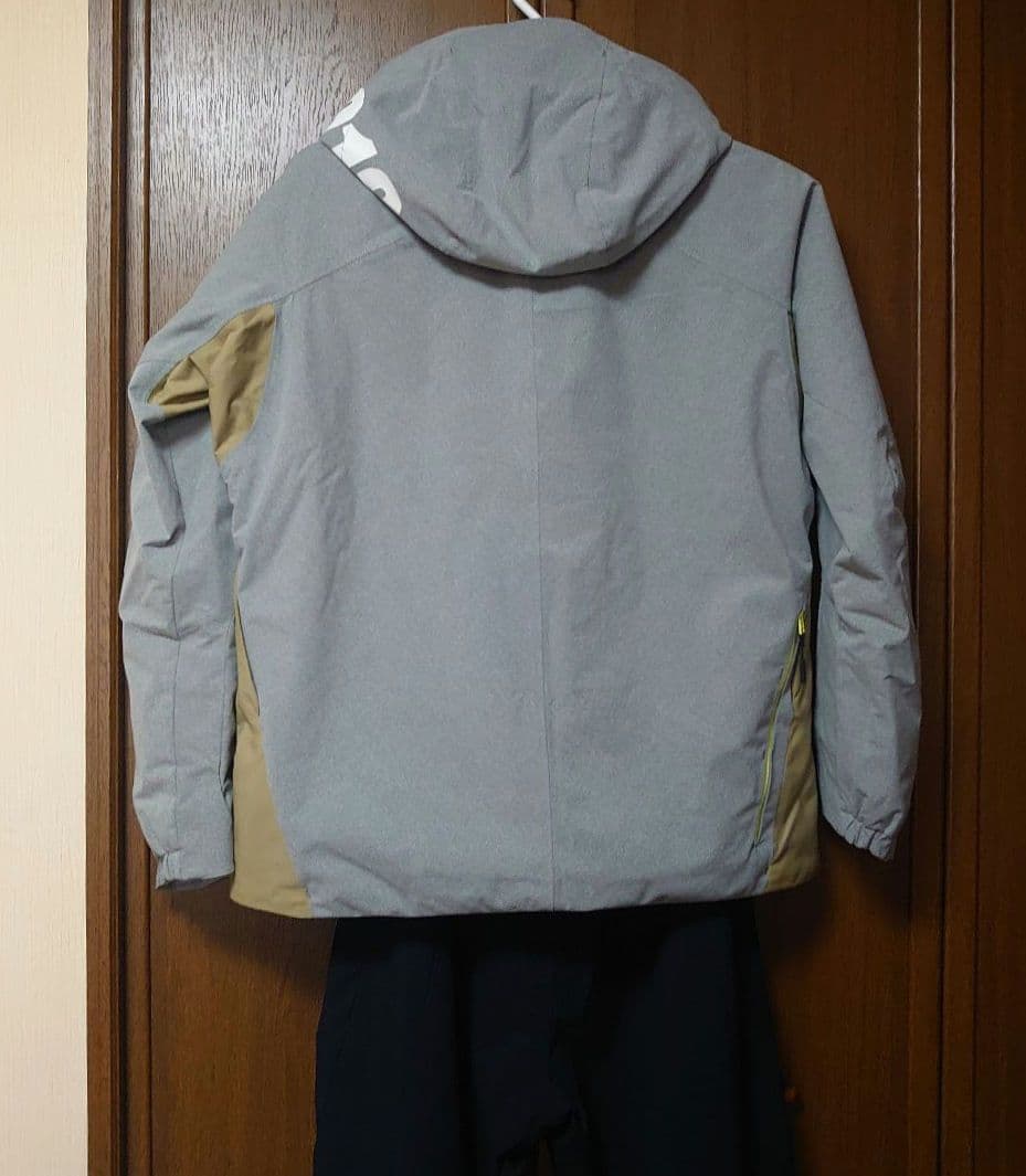 値下げ　オガサカ デサント スキーウェア(O)限定品　極美品