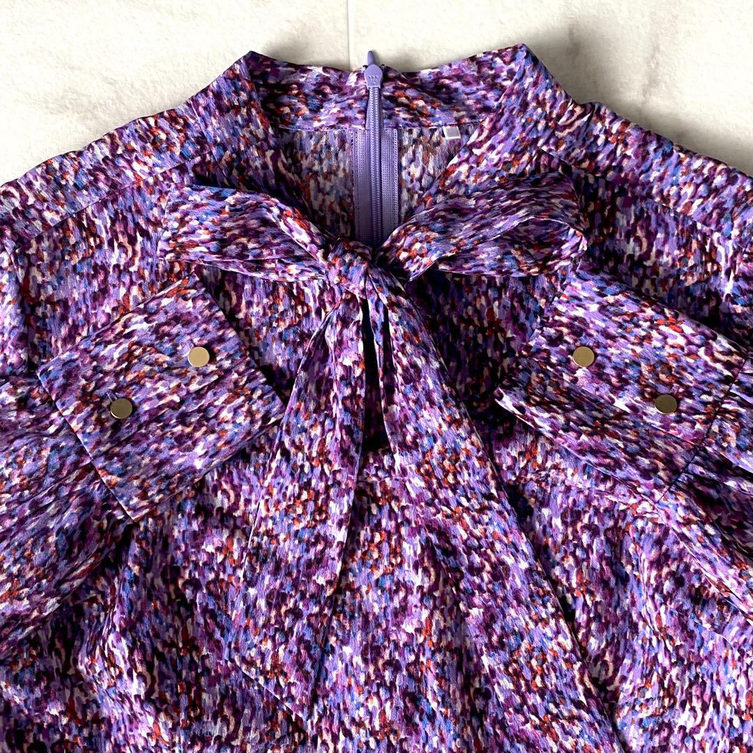 近年.極美品.定価2.8万☆アンタイトル 洗える ボウタイワンピース 総柄 0