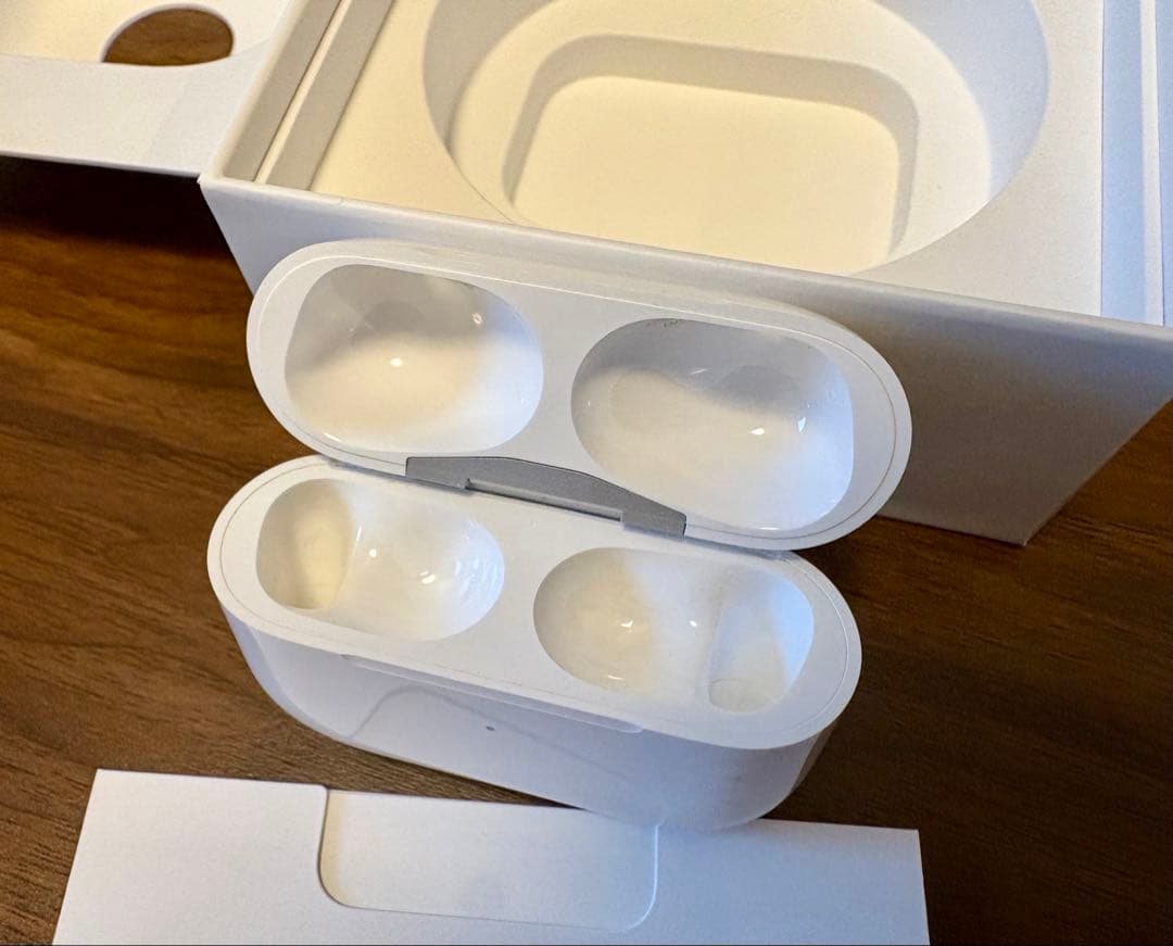 【美品】AirPods pro 第二世代　Type C 中古　正規品