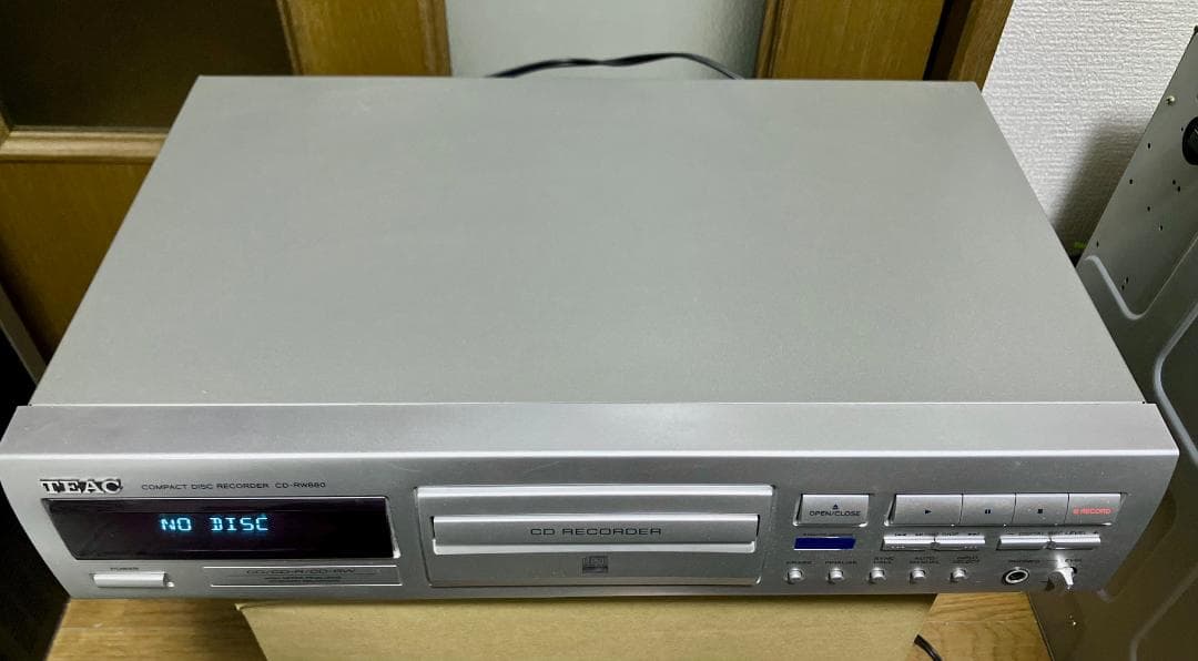 【動作品・美品】CDレコーダー　TEAC　CD-RW880