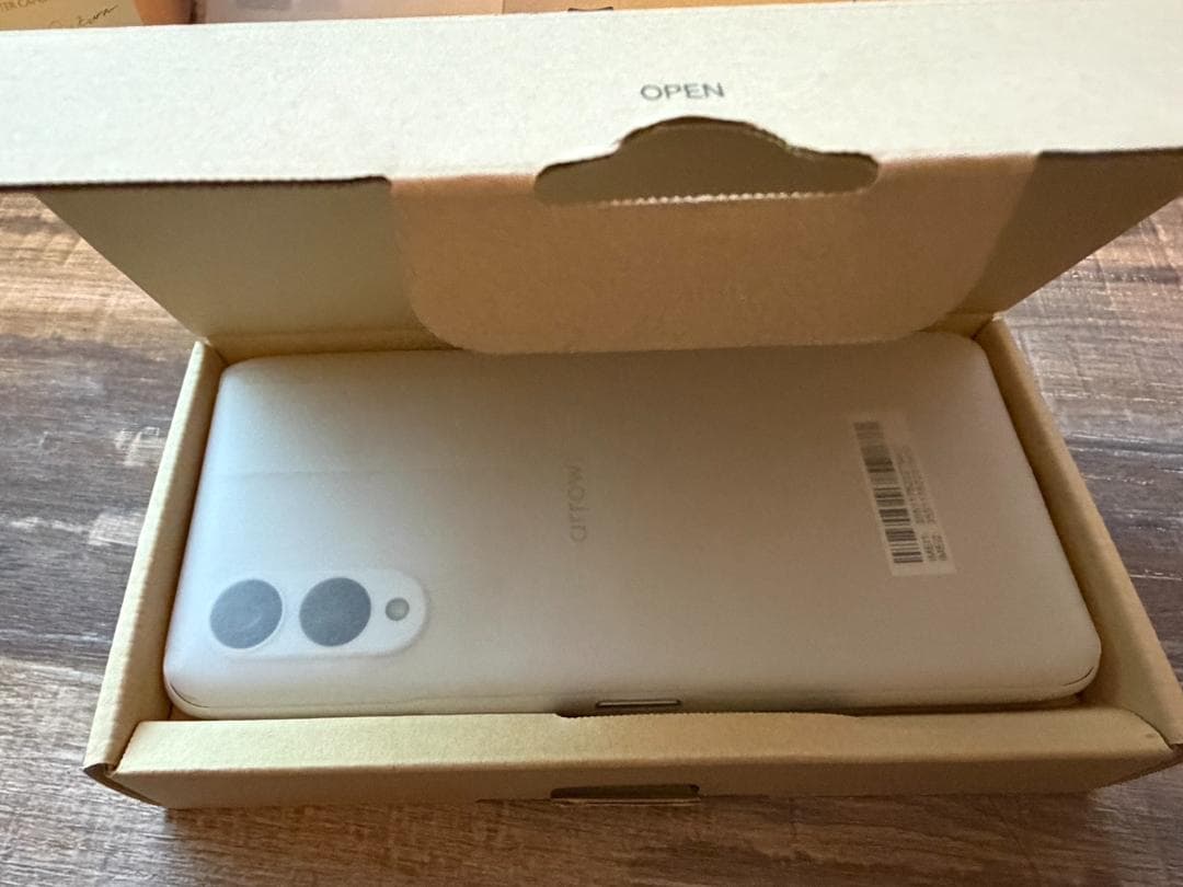 arrows We2 ホワイト 新品未使用品