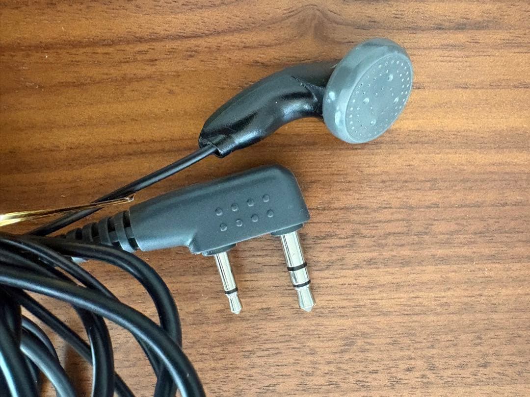 【トランシーバー】KENWOOD UBZ-LP20と充電器他セット　おまけ付き