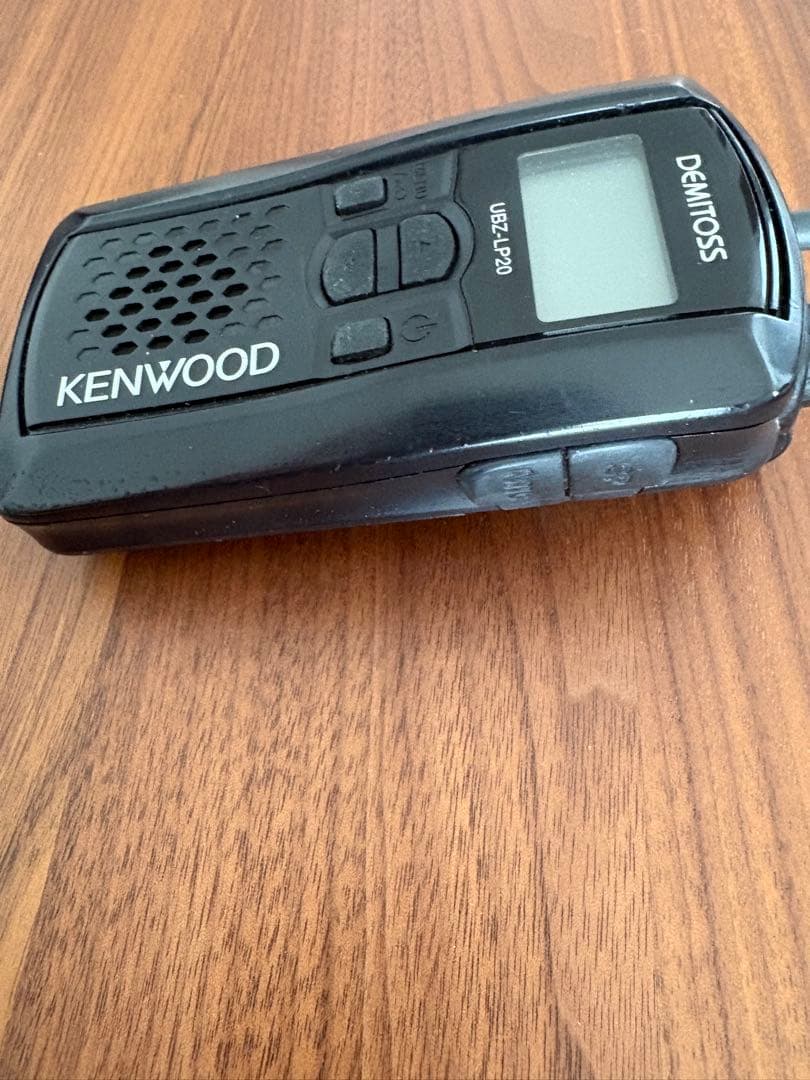 【トランシーバー】KENWOOD UBZ-LP20と充電器他セット　おまけ付き