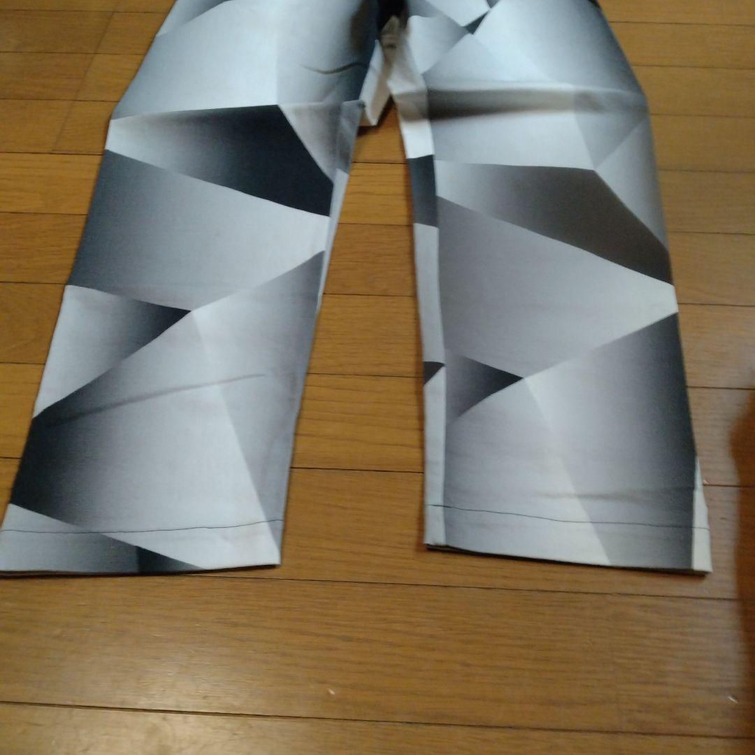 きょう様 meイッセイミヤケパンツ未着用極美品