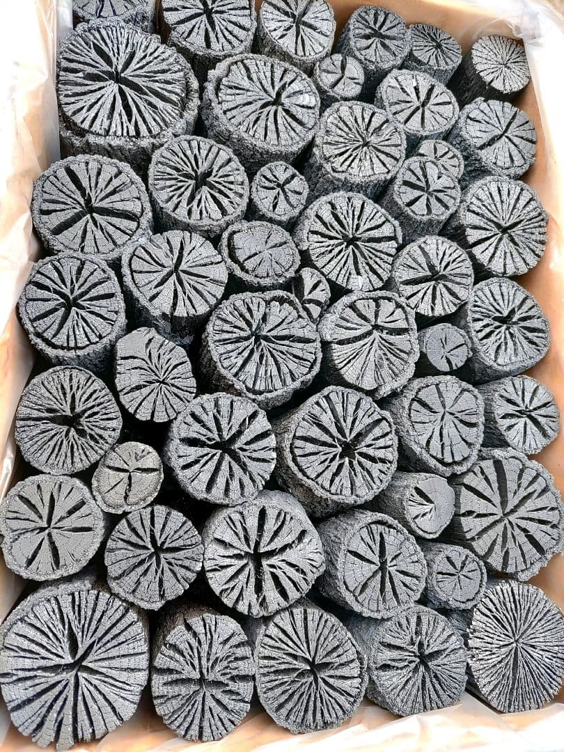 kei【 伊予の切炭 】長さ約7.5cm 約6kg 菊炭×二箱