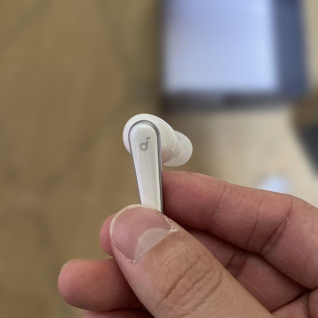 美品 Soundcore Liberty 5 ワイヤレスイヤホン