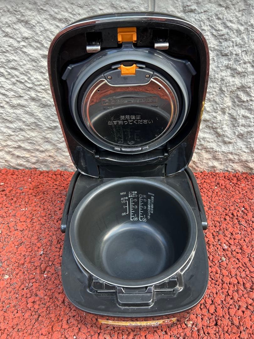 【高年式】2021年式 5.5合 1.0L 象印 炊飯器 NW-JU10