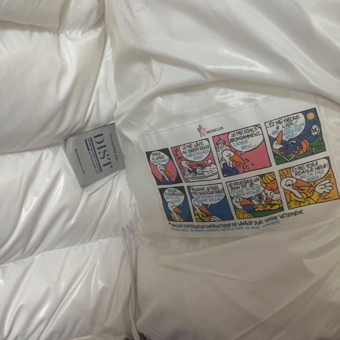 モンクレMAYA白ダウン