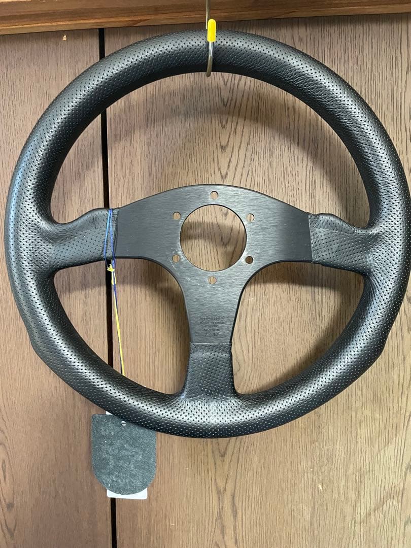 MOMOステアリング COMPETITION 35φ 350mm正規品