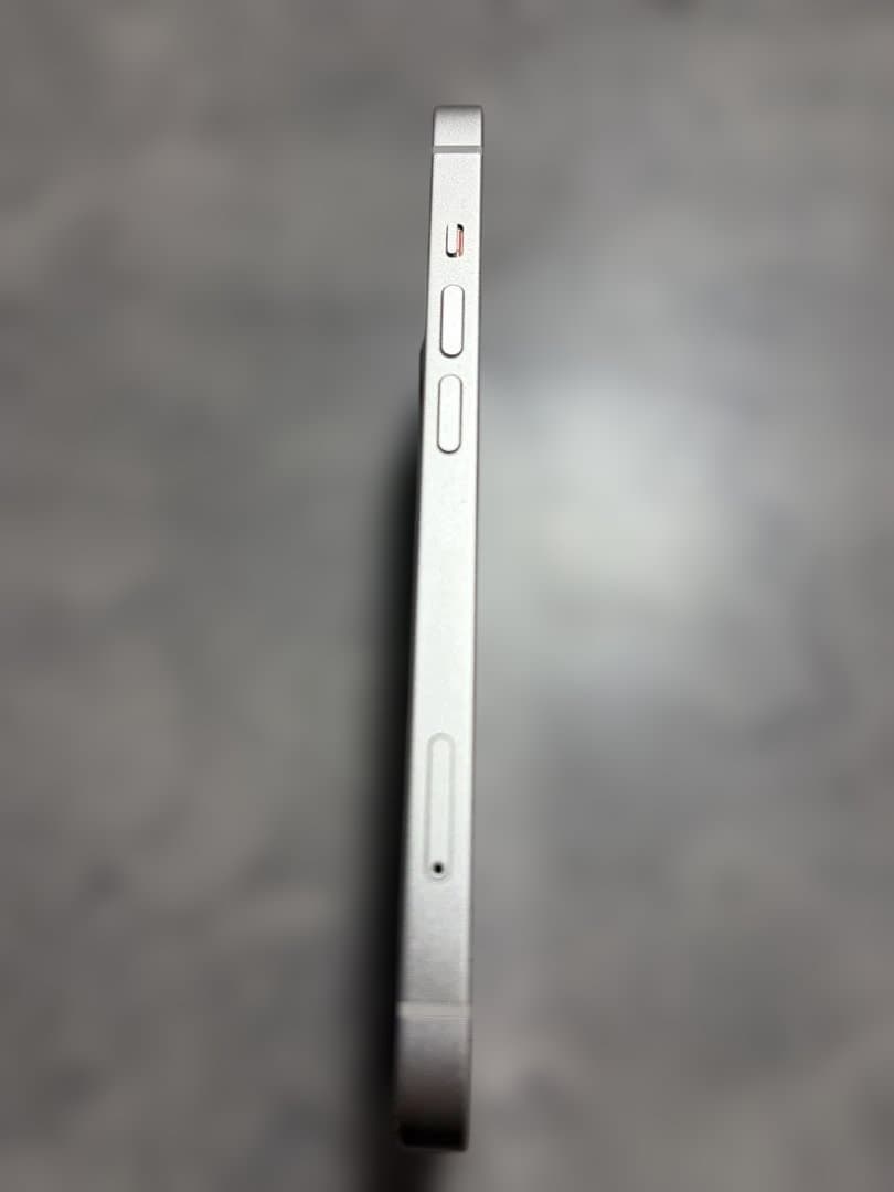 iPhone14 128GB 本体 バッテリー最大容量81％ SIMフリー