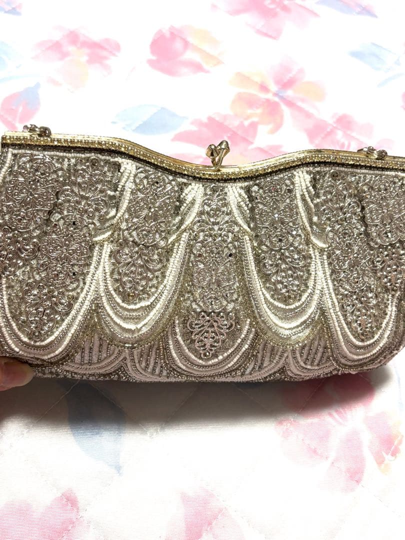シルバー ビーズ刺繍 クラッチバッグ、パーティバック