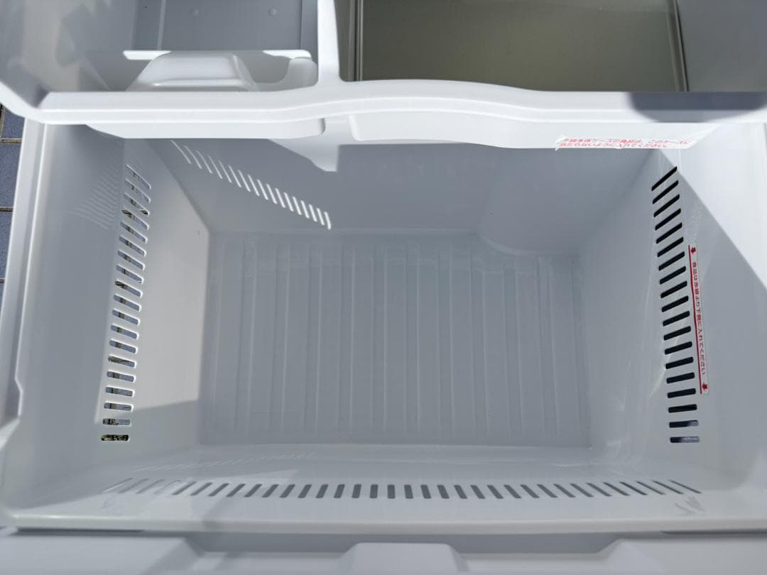 22年製 Panasonic 3ドア冷蔵庫 左開きタイプ 高圧洗浄済み