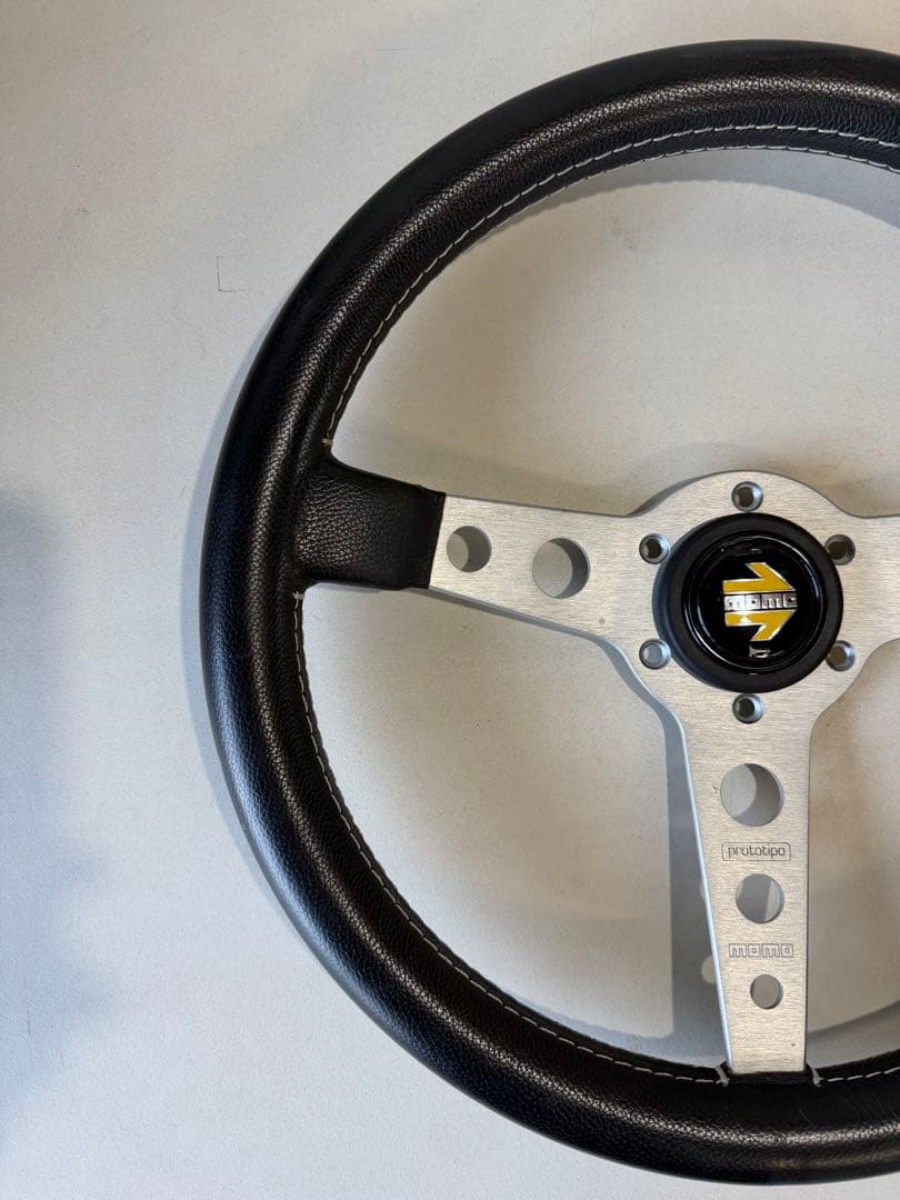 MOMO モモ　prototipo ステアリング　350 ホーンボタン 美品