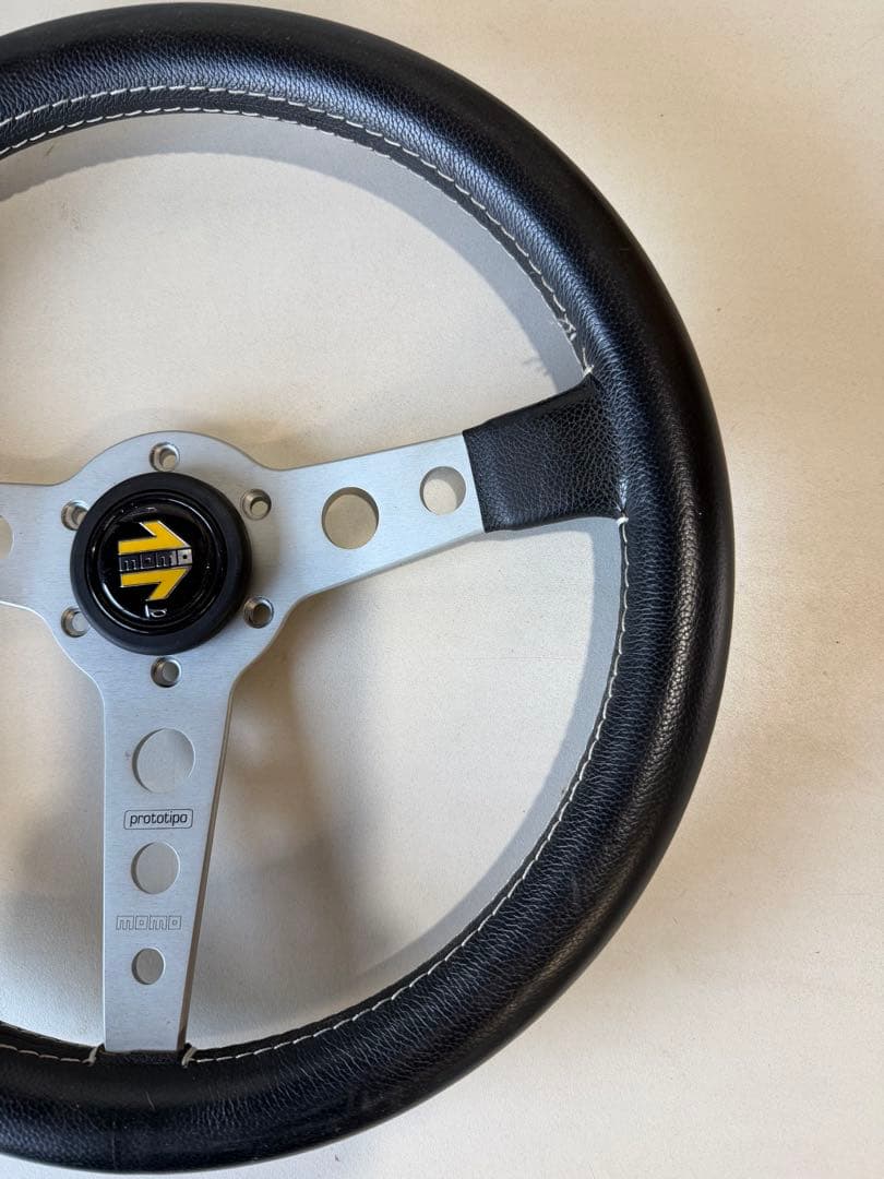 MOMO モモ　prototipo ステアリング　350 ホーンボタン 美品