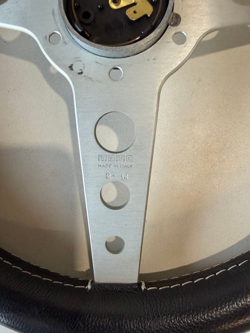 MOMO モモ　prototipo ステアリング　350 ホーンボタン 美品