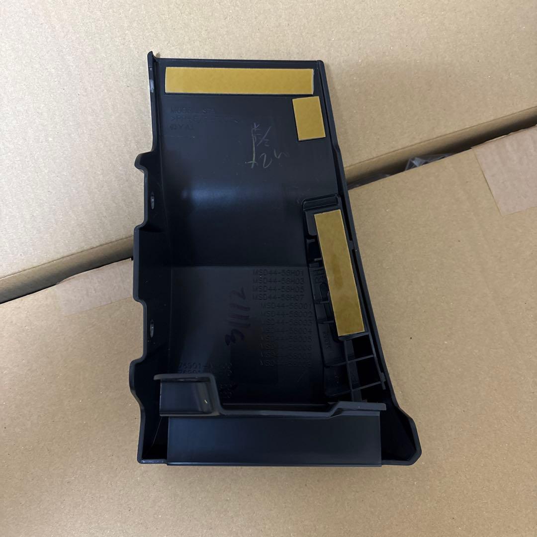 40アルファードモデリスタサイドスカート 右側、素地未塗装品。