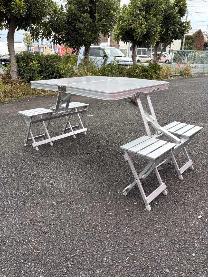 Coleman 折りたたみ式　ピクニックテーブルチェアセット アルミ