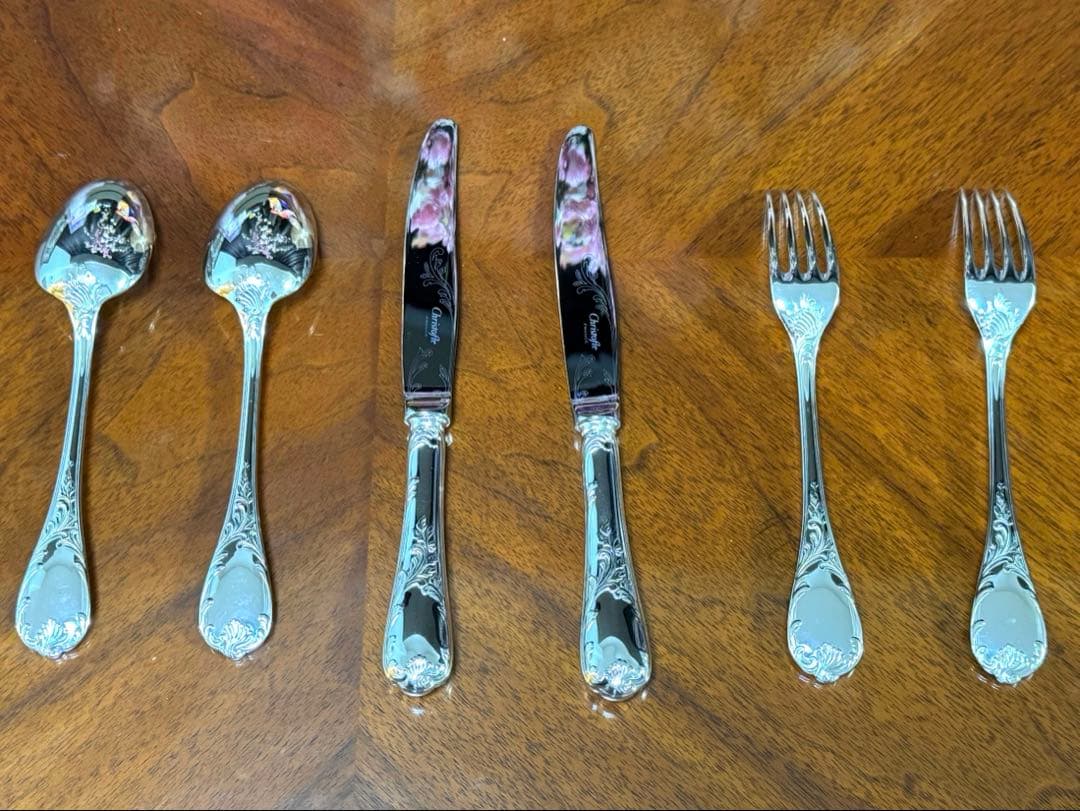 【極美品・レア/マルリー/テーブルサイズ】クリストフル　希少なアカンサス模様入り